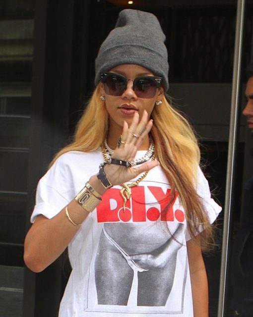 Rihanna DIY Tee